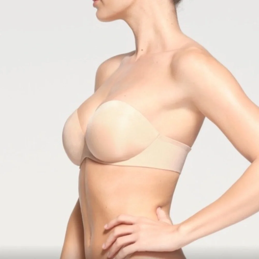 SKIMS Nude Strapless Underwire Bra - Picture 3 of 7